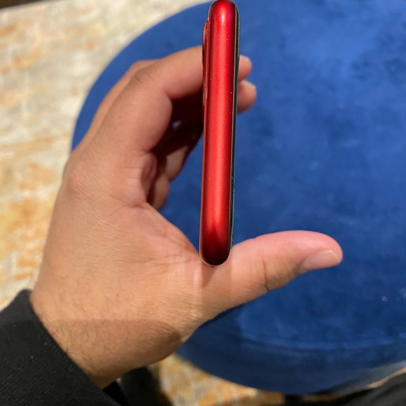 IPHONE 11 - Picture 3 of 5